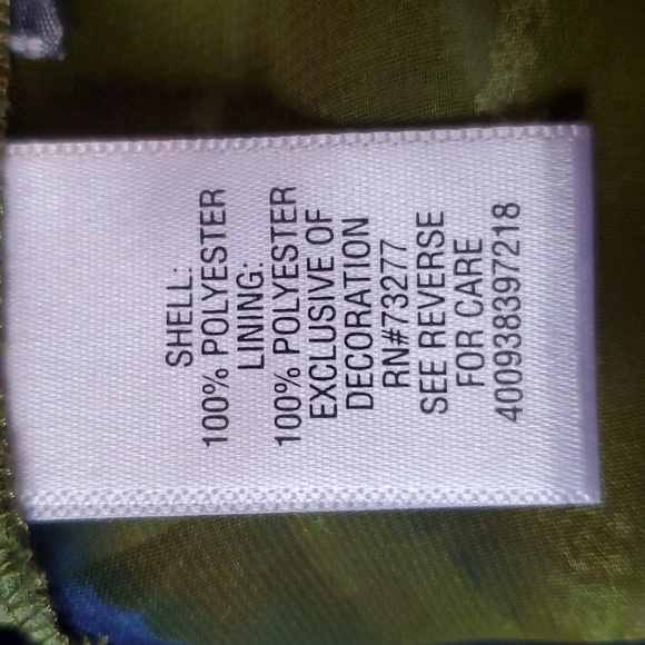 Vera Wang sleeveless blouse - Picture 9 of 9